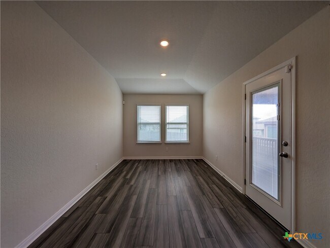 Building Photo - 3069 Charyn Wy