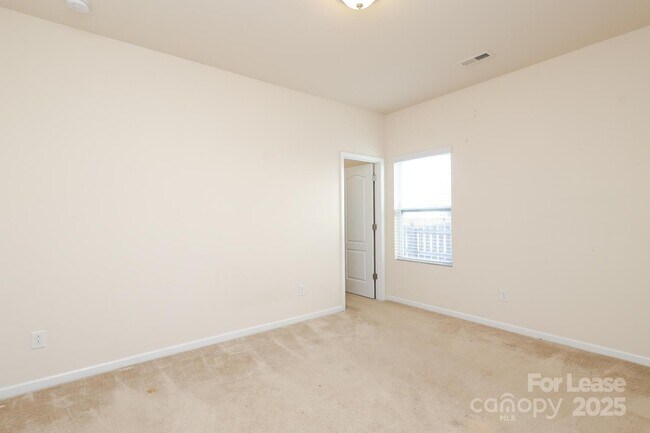 Building Photo - 1512 Sunflower Field Pl