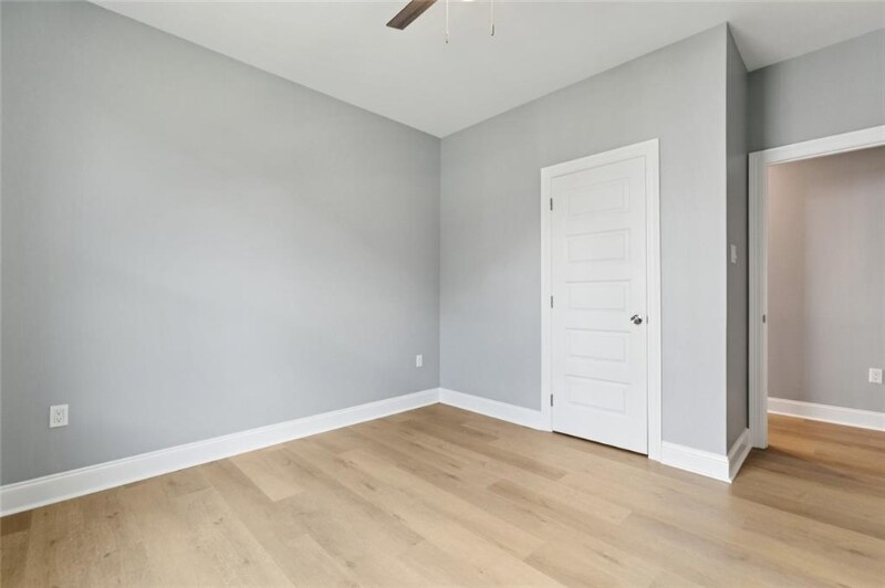 Building Photo - 1222-1224 St Denis St