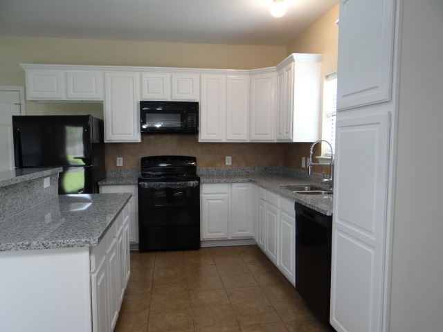 Building Photo - 26222 Avoyelles Ave