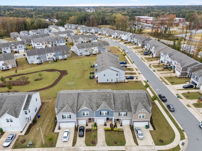 Building Photo - 929 Clearhaven Ln