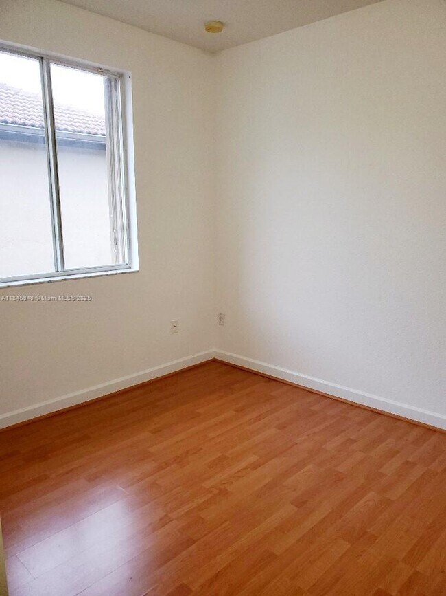 Building Photo - 16431 SW 60th Terrace