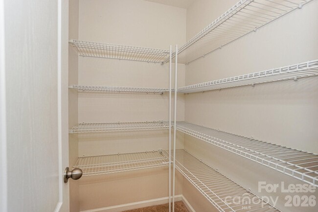 Building Photo - 8273 Viewpoint Lane