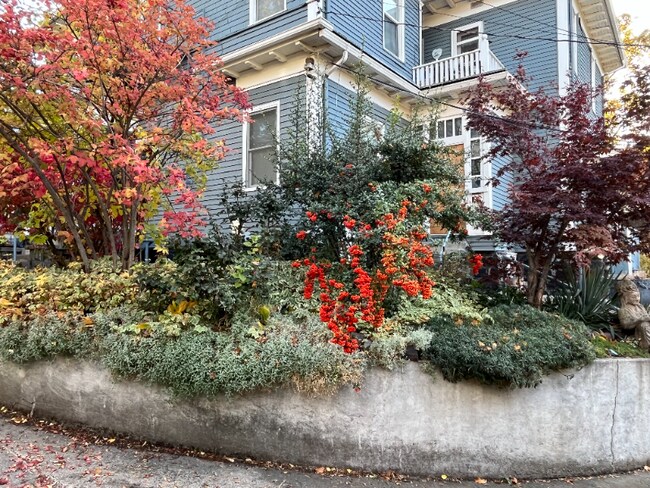 Building Photo - 406 S Coeur d'Alene St