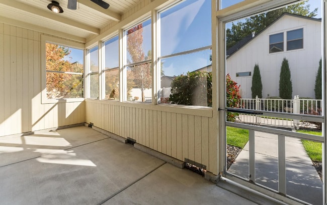 Building Photo - Beautiful 3 Bed 3 Bath home in the Heart of Eagle