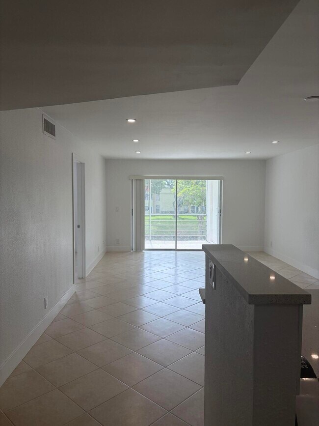 Building Photo - 2900 Fiore Way