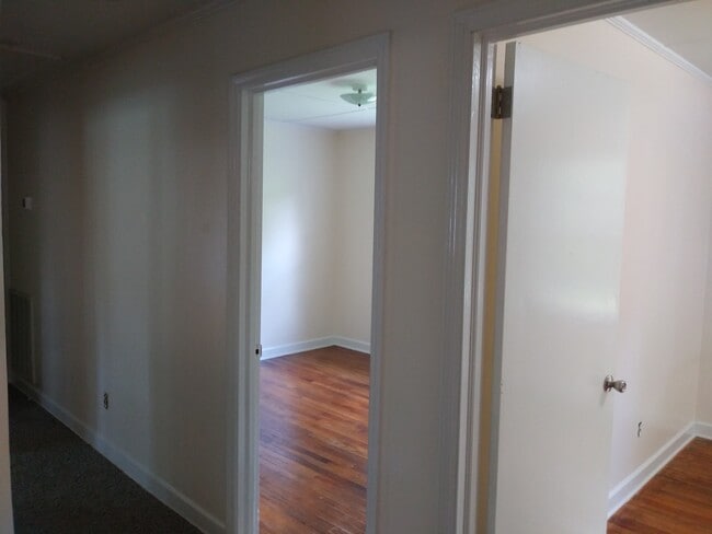 Building Photo - 2100 Opal St
