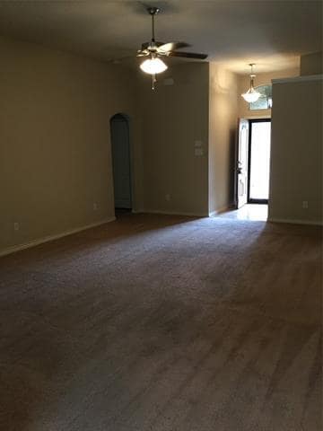 Building Photo - 1419 Lauren Ln