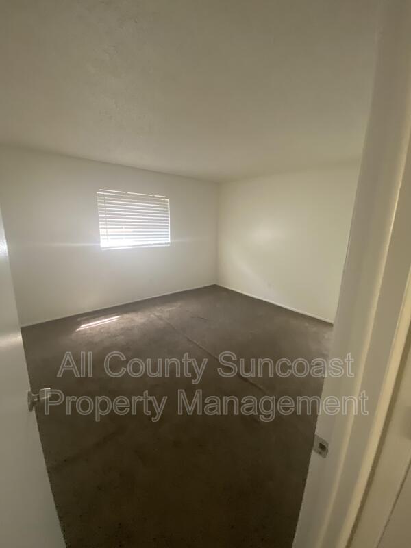 Building Photo - 7450-7435 35th St N