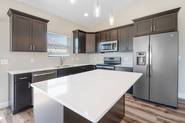 Building Photo - Watson Way Twinhomes