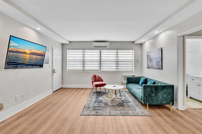 Building Photo - 10000 E Bay Harbor Dr