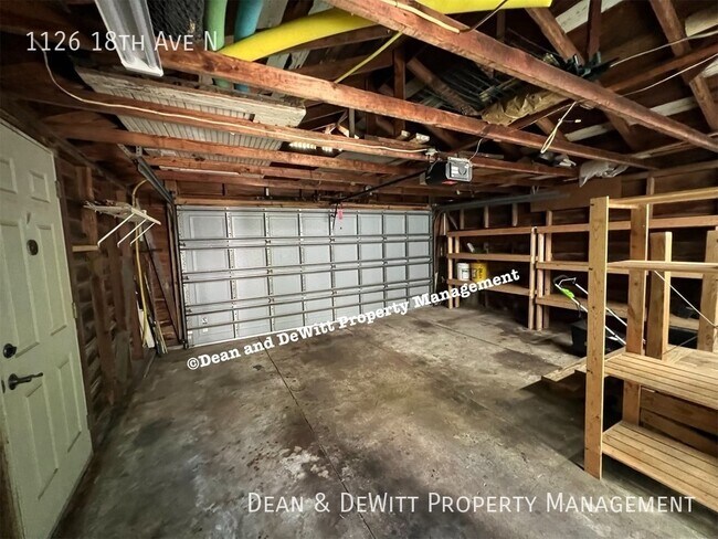Building Photo - 1126 18th Ave N