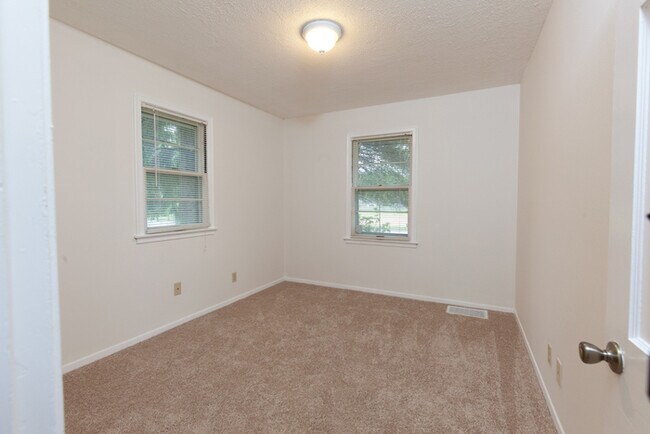 Building Photo - 5401 Xylon Ave N