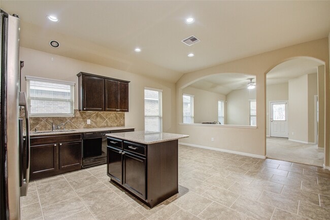 Building Photo - 8710 Austin Thomas Dr