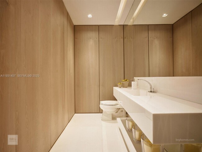 Building Photo - 9701 Collins Ave