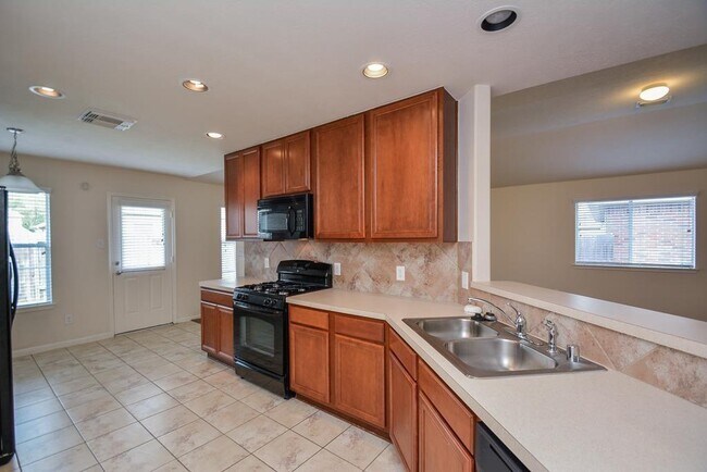 Building Photo - 8334 Loetsch Ridge Way