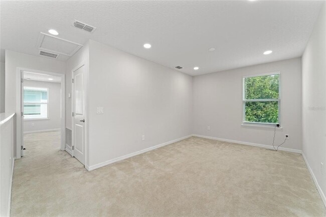 Building Photo - 3832 Corona Ct