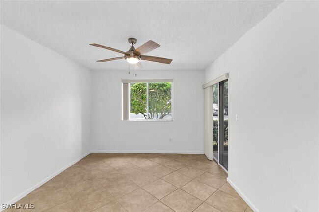 Building Photo - 1810 Florida Club Cir