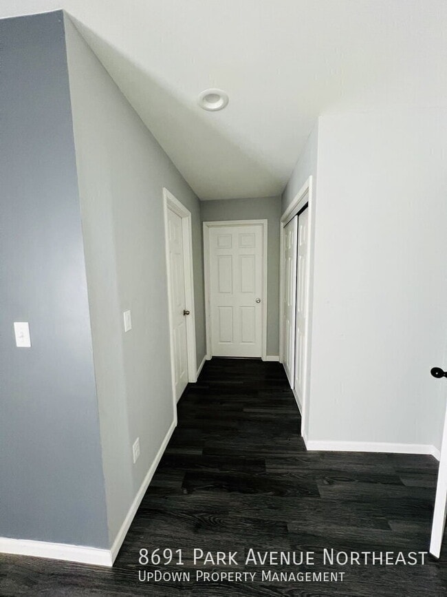 Building Photo - 8691 Park Ave NE