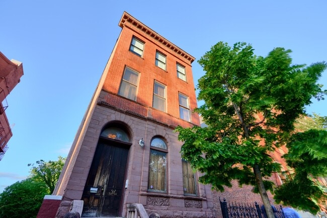 Primary Photo - 1317 Eutaw Pl