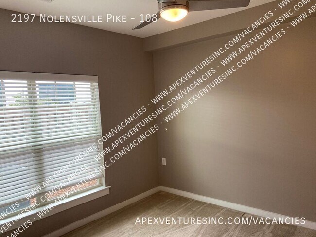 Building Photo - 2197 Nolensville Pk