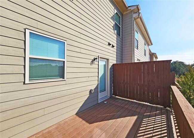 Building Photo - 1675 Coasta Way