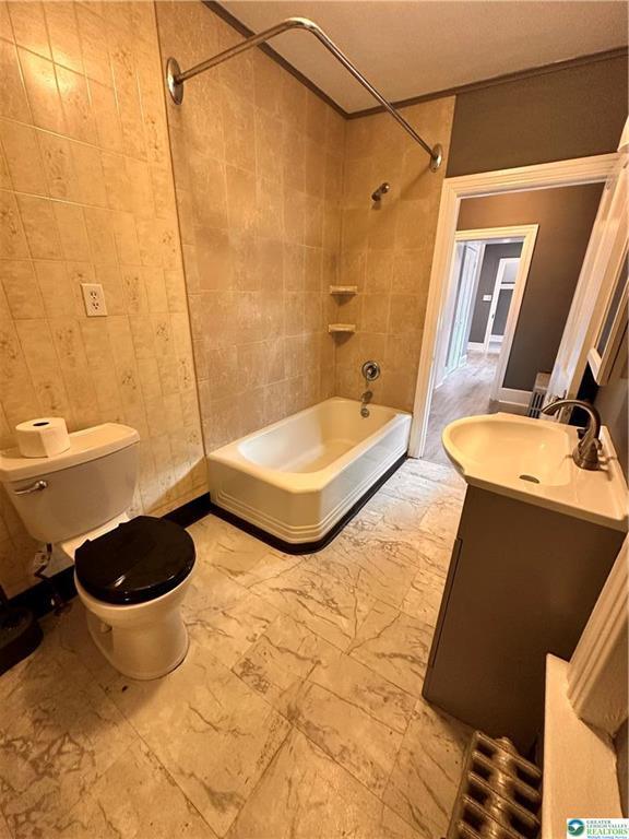 Building Photo - 373 E High St