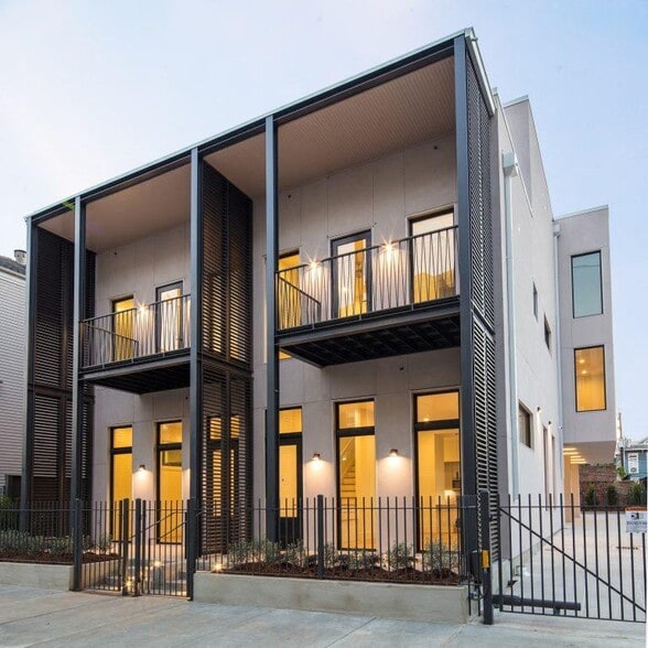 Building Photo - 1530 Felicity