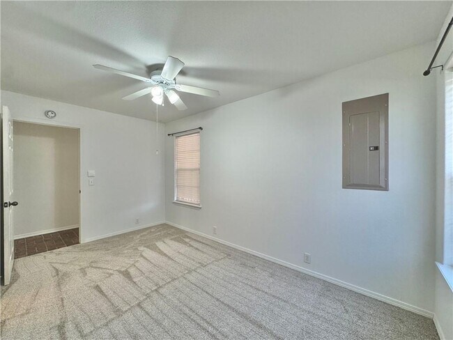 Building Photo - 171 Madison 2415