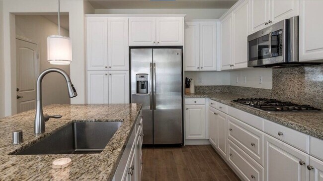 Building Photo - Beautiful 3-Bedroom, 2.5-Bathroom Home for...