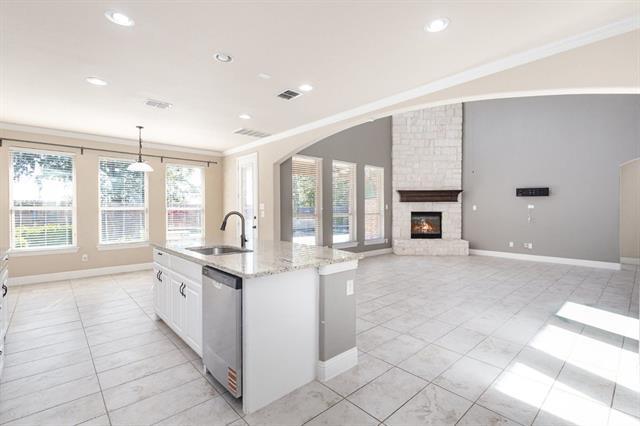 Building Photo - 14106 Summerwoods Ln