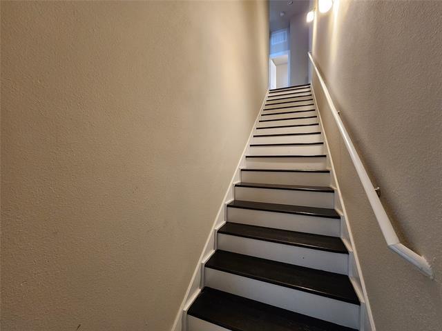 Building Photo - 1209 Beaconsfield Lane