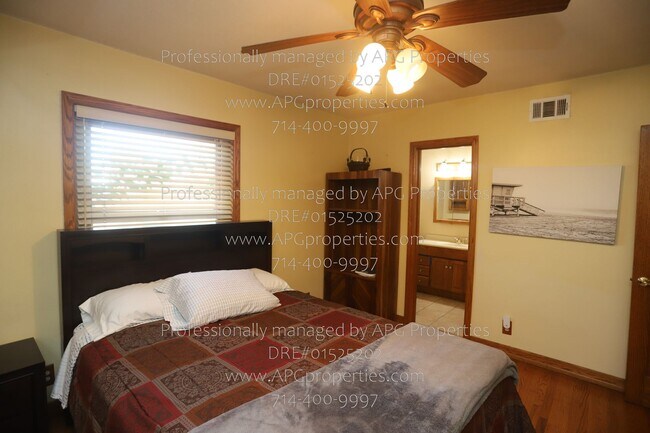 Building Photo - 11441 Park Ln