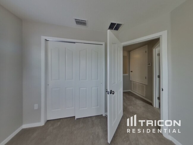 Building Photo - 9112 Bell Rock Pl