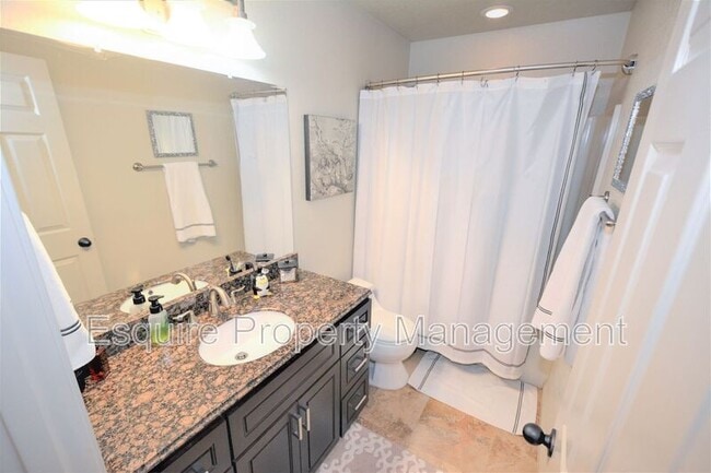 Building Photo - 6519 Bayberry St