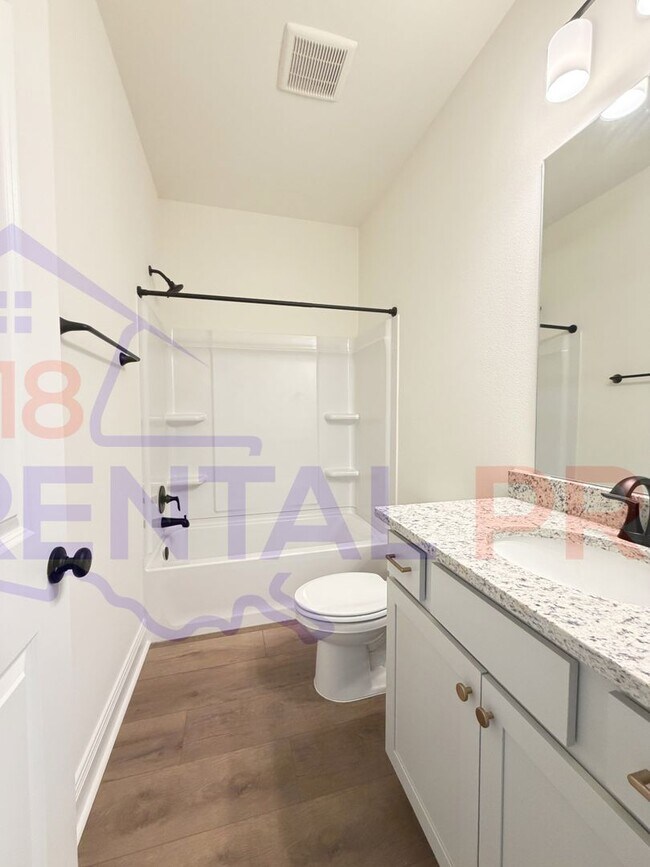 Building Photo - New Construction! 3 Bed 2 Bath in Country Club Estates!