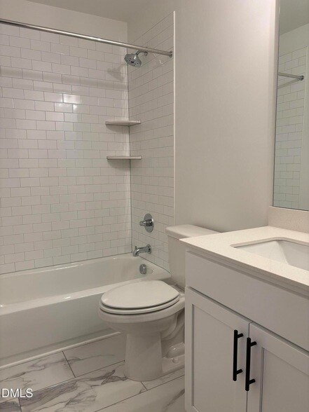 Building Photo - 4801 Gossamer Ln