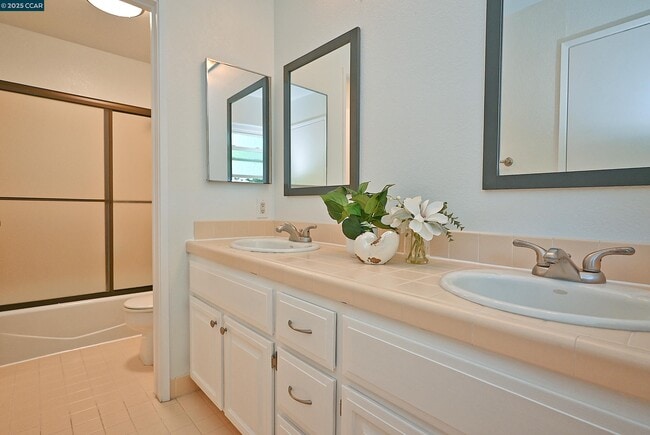 Building Photo - 3279 Mt Diablo Ct