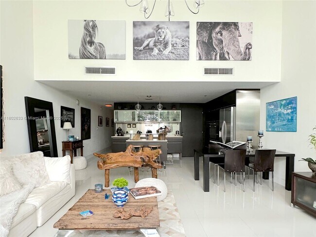 Building Photo - 6000 Collins Ave