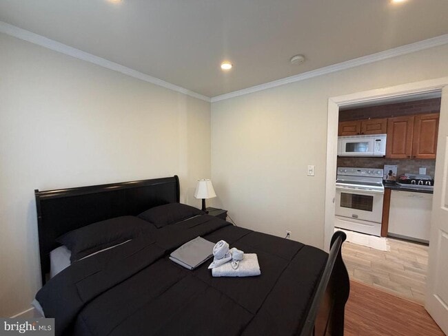 Building Photo - 7105 Rising Sun Ave