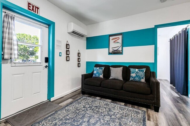 Building Photo - 1629 Johnson St