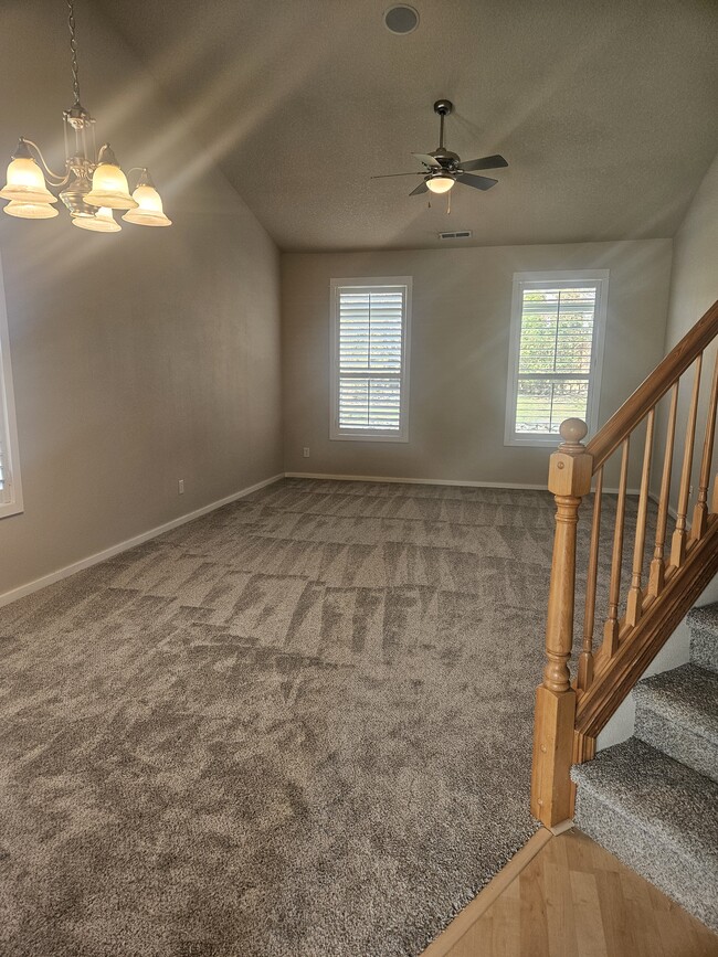 Building Photo - 14883 SE Marci Way