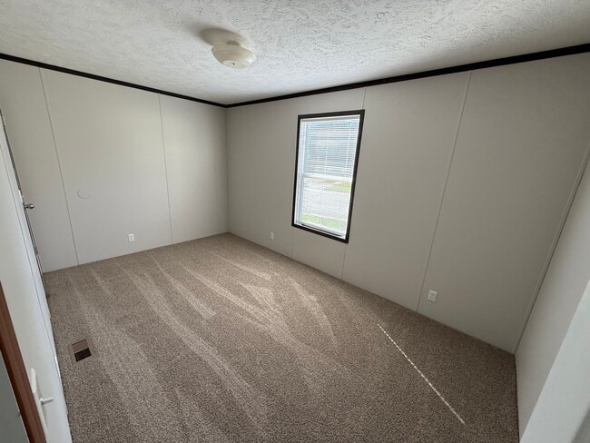 Building Photo - 509 Pettycoat Ln