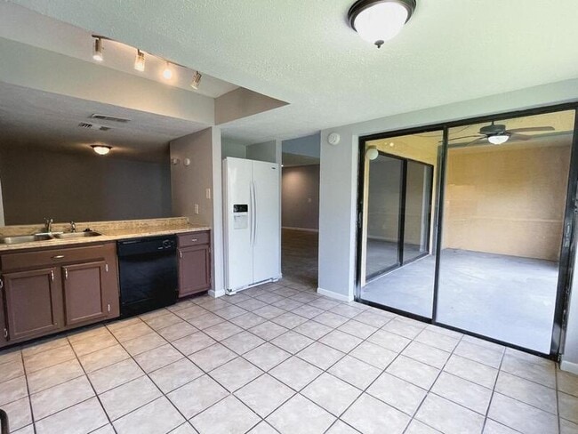 Building Photo - 5143 Puritan Cir