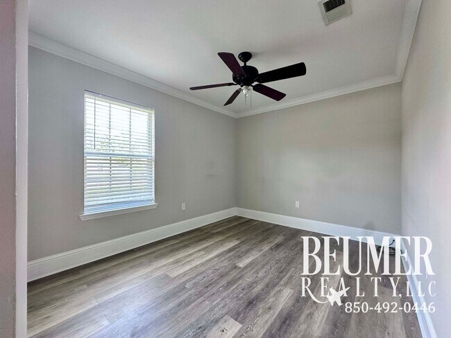 Building Photo - 12295 Havburg Dr