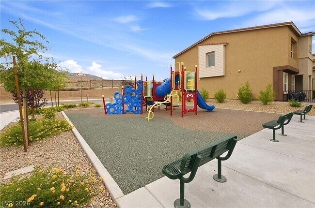 Building Photo - 10923 Heatherford Ave