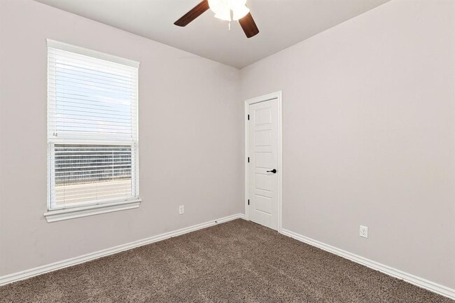 Building Photo - 5505 Painted Pony Rd