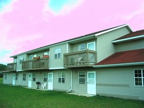 Building Photo - Great River