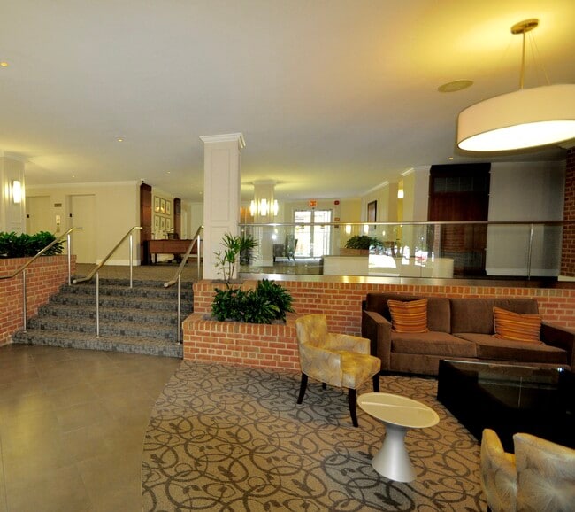 Lobby - 3000 Spout Run Pkwy