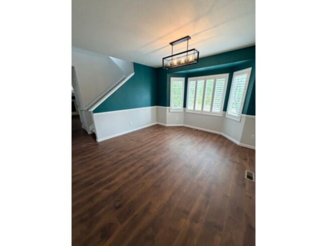 Building Photo - 10552 Vaughn Ct